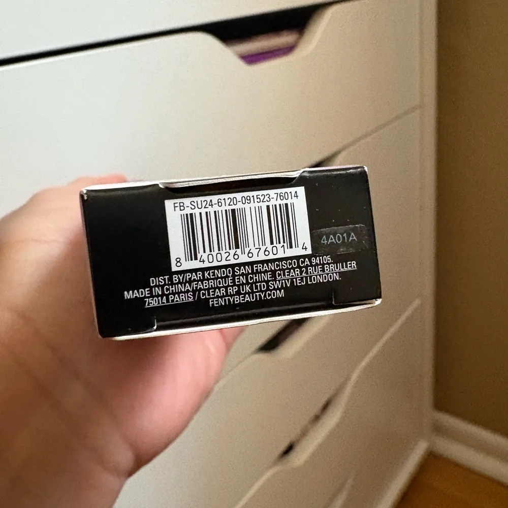 Fenty Beauty Blush Brush, Brand New Never Used. - Picture 7 of 7